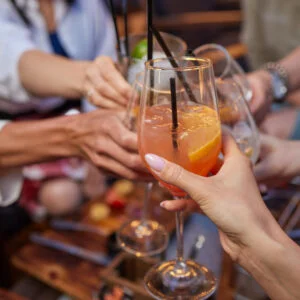 organiser-un-afterwork-de-rentree-nos-conseils-pour-des-equipes-reconnectees